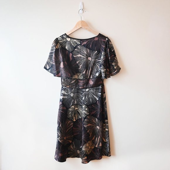 Vintage 90’s Betsey Johnson Silk Floral BLACK GOLD SILVER Flutter Sleeve Dress - Picture 5 of 10
